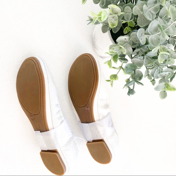 Lucky Brand White Leather Scrunch Ballet Flat - Picture 4 of 5